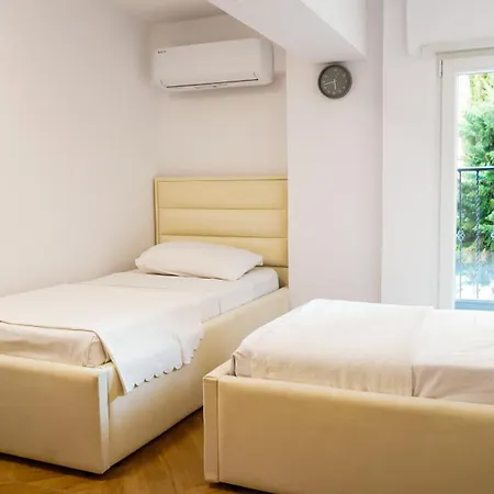 N'baz Apartment, Golem (Tirana)