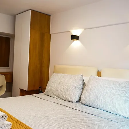N'baz Apartment, Golem (Tirana)