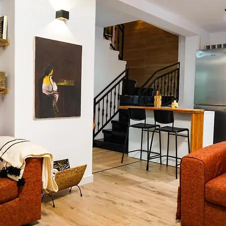 N'baz Apartment, *